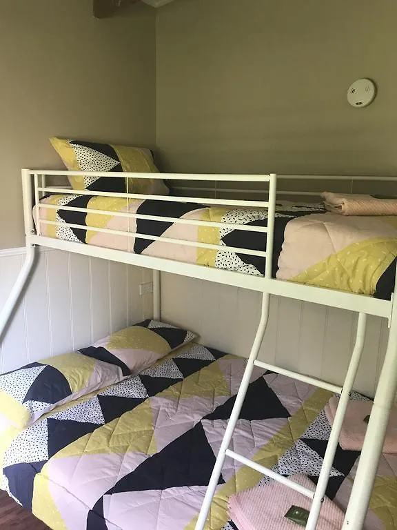 Holiday home Hoops Accommodation Byron Bay Australia